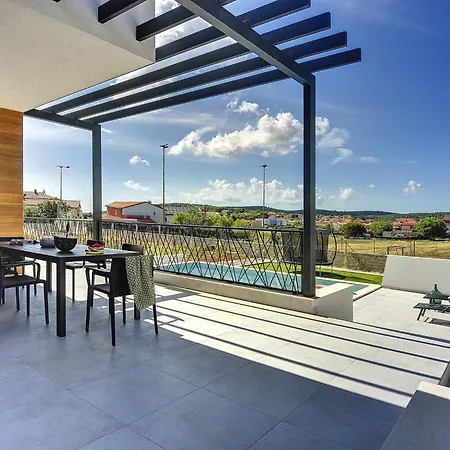 Modern With Private Swimming Pool Villa *